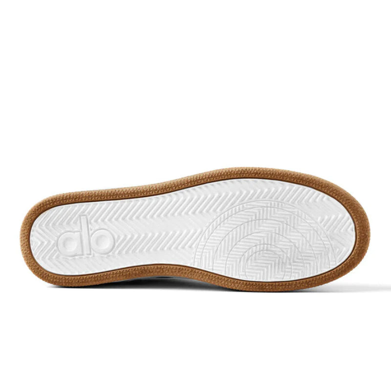 Alo Recovery Mode Sneaker- White/Gum