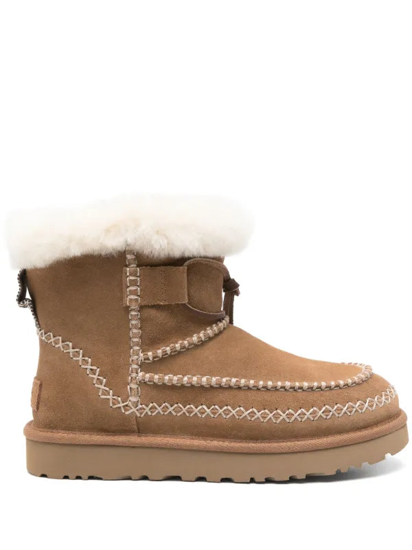 UGG
mini Alpine boots