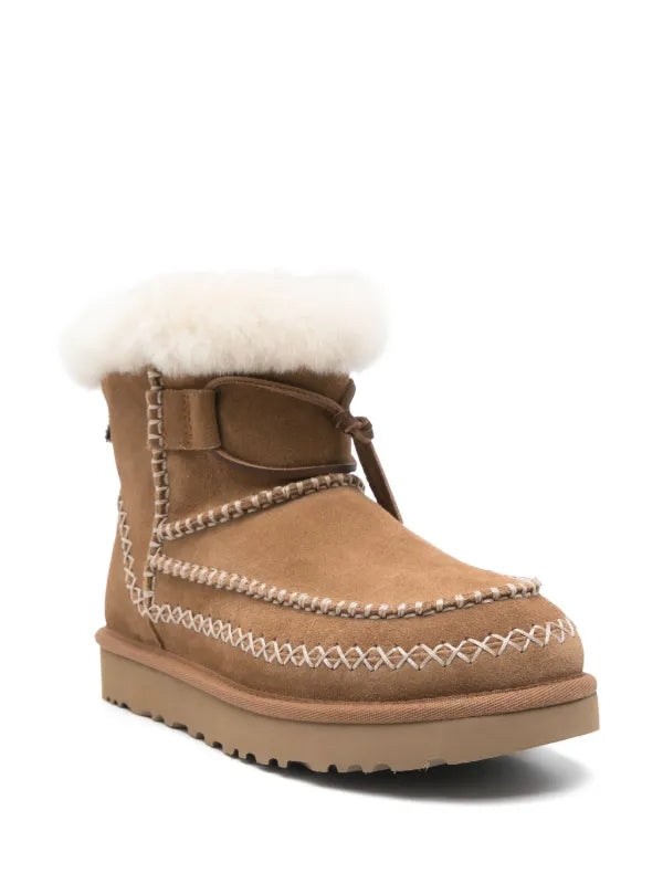 UGG
mini Alpine boots